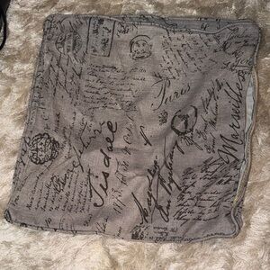2 pillow cases